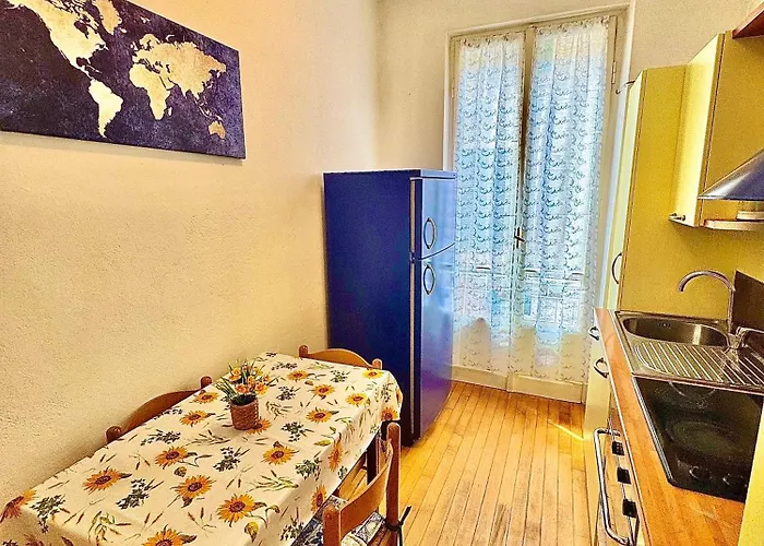 Magic House - Splendido Trilocale Nel Budello